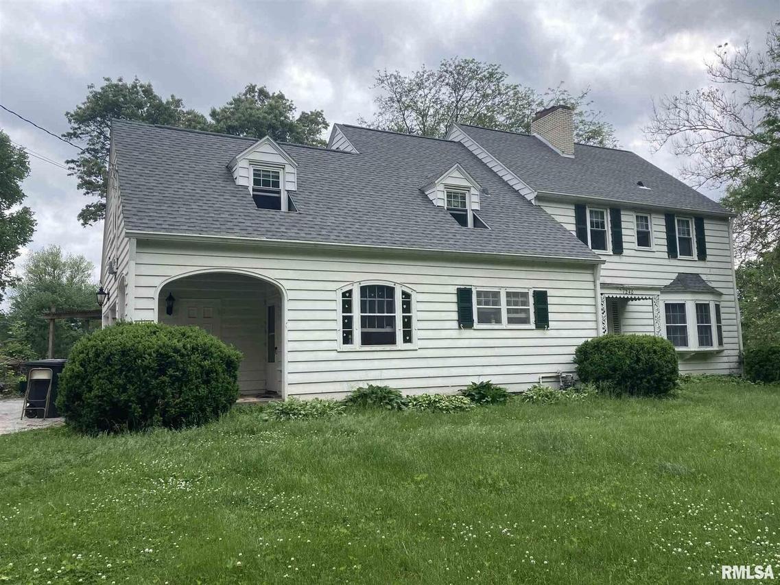 1240 42nd Ave., Rock Island, IL 61201