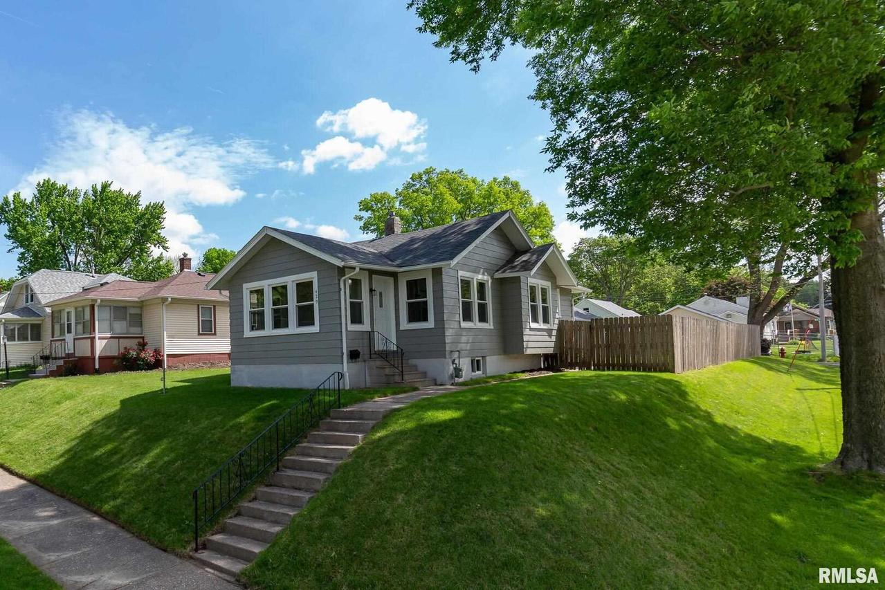 429 9th St., Silvis, IL 61282