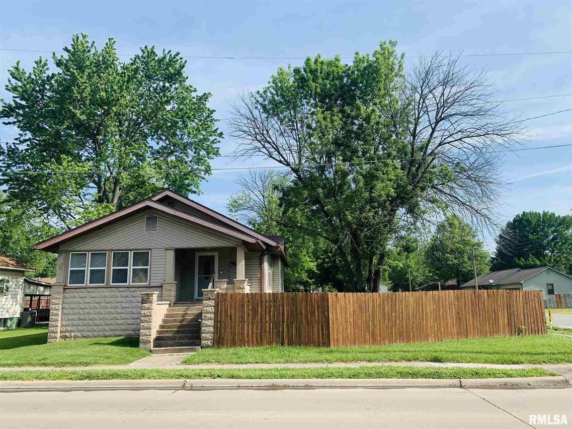 902 W Boulevard Blvd., Marion, IL 62959