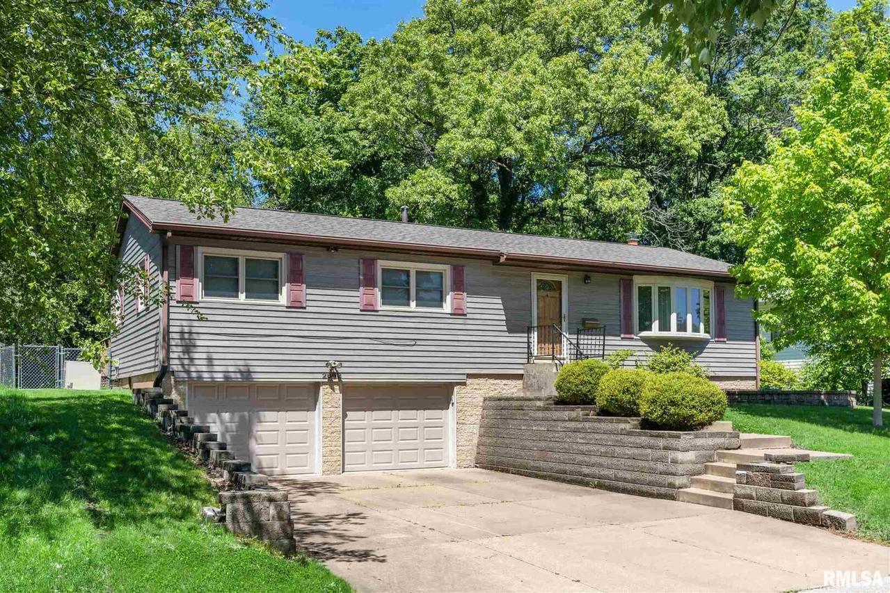 2683 9th St., East Moline, IL 61244