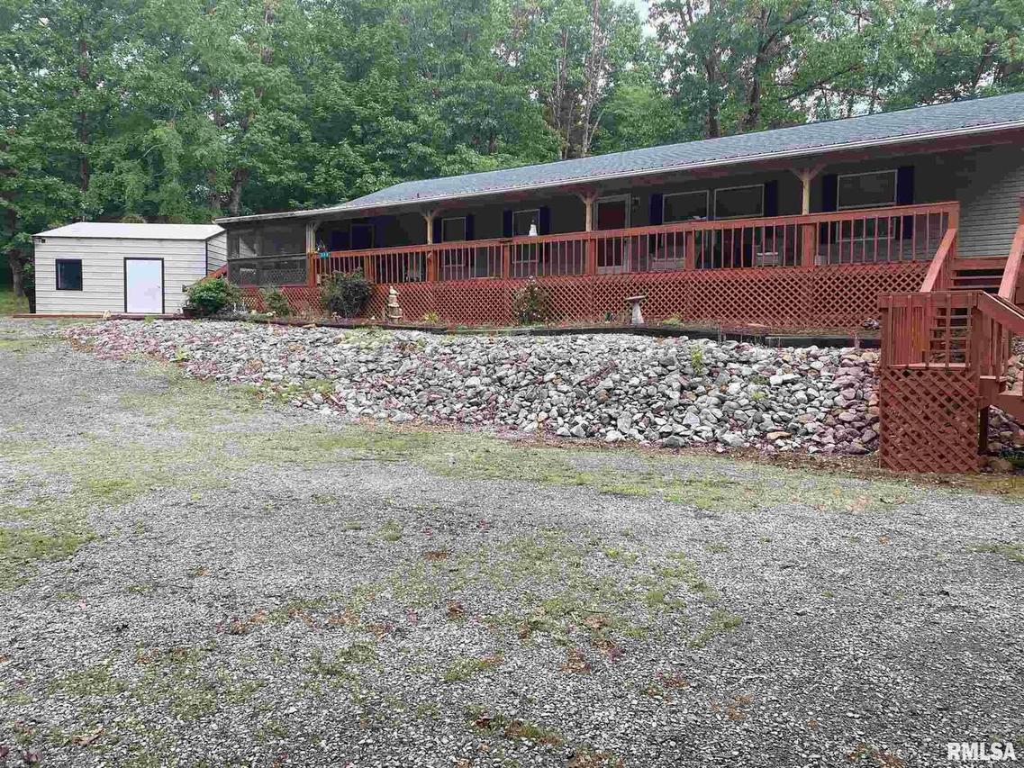 735 Poplar Rd., Tunnel Hill, IL 62972