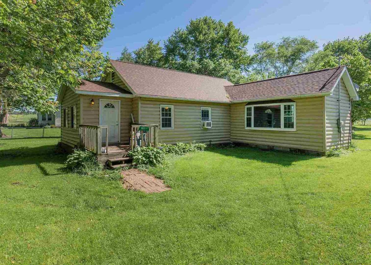 1811 172nd St., East Moline, IL 61244