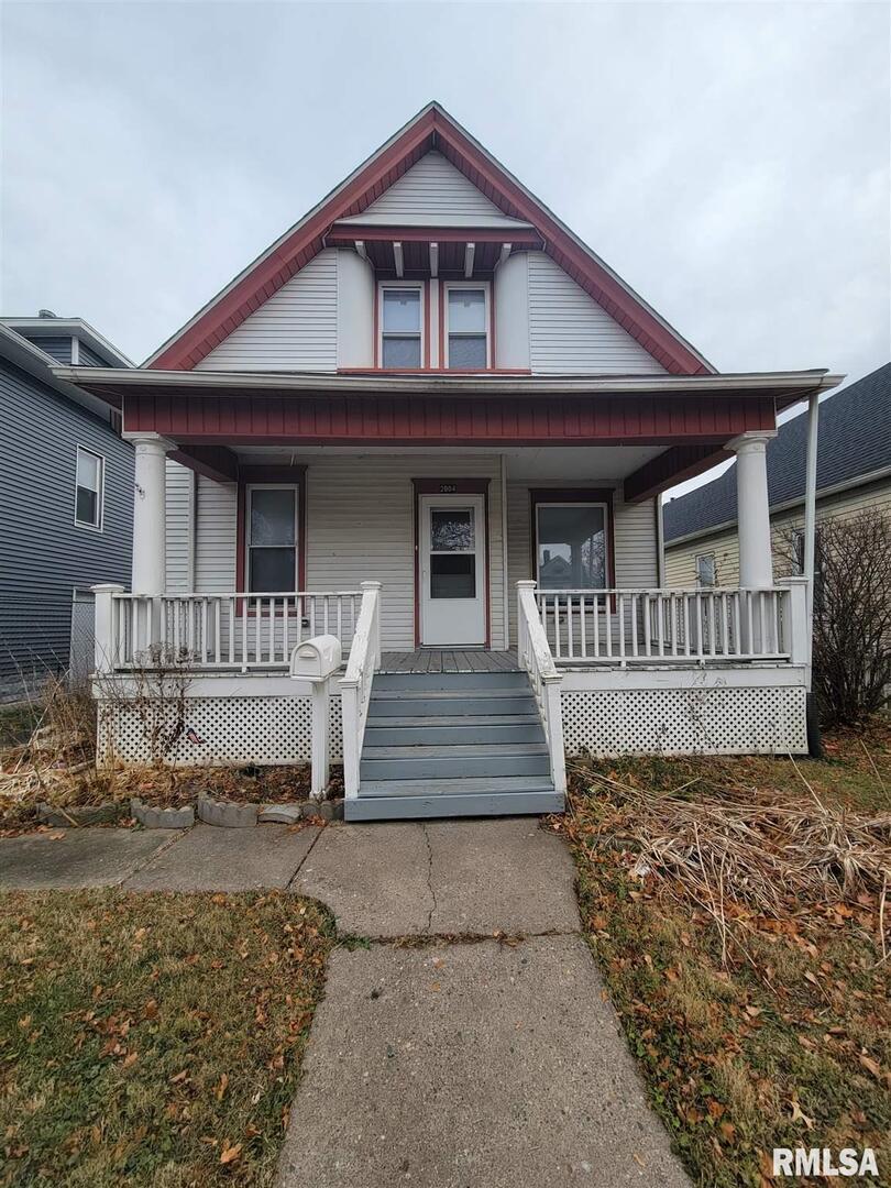 2004 15th St., Moline, IL 61265
