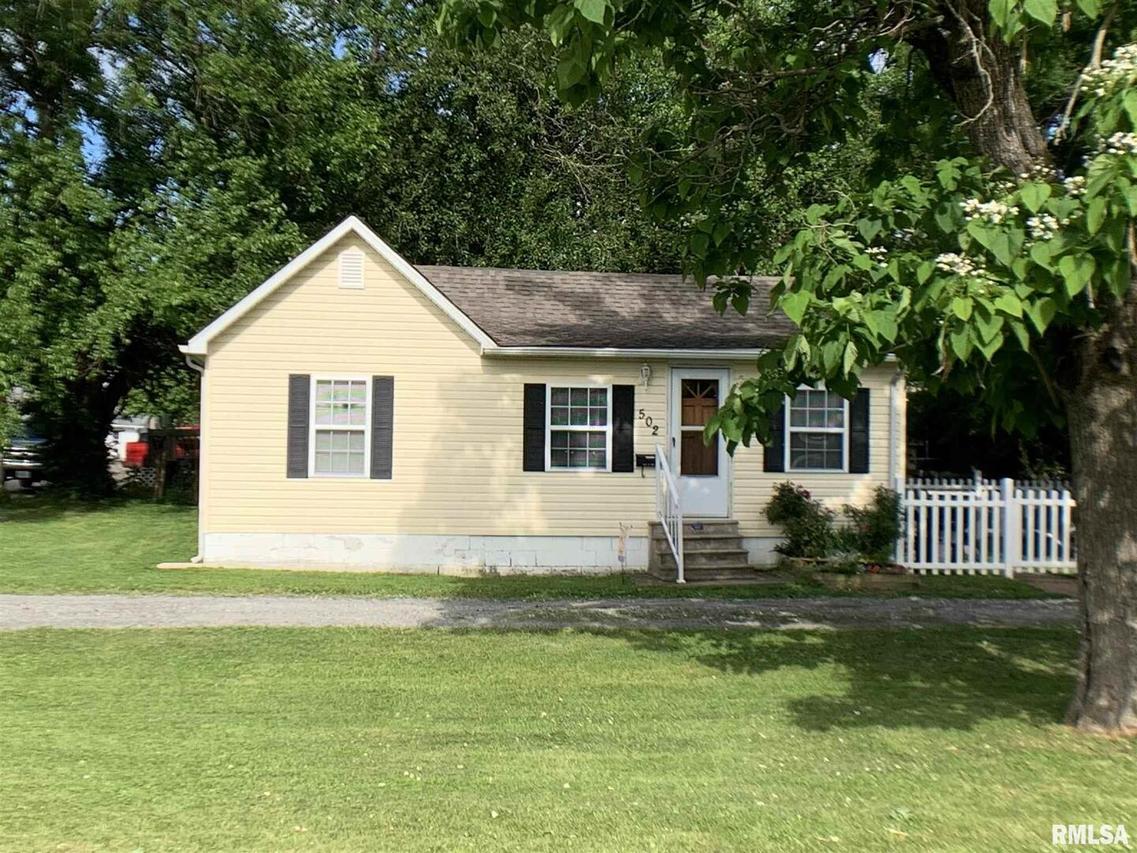 502 E 6th St., West Frankfort, IL 62896