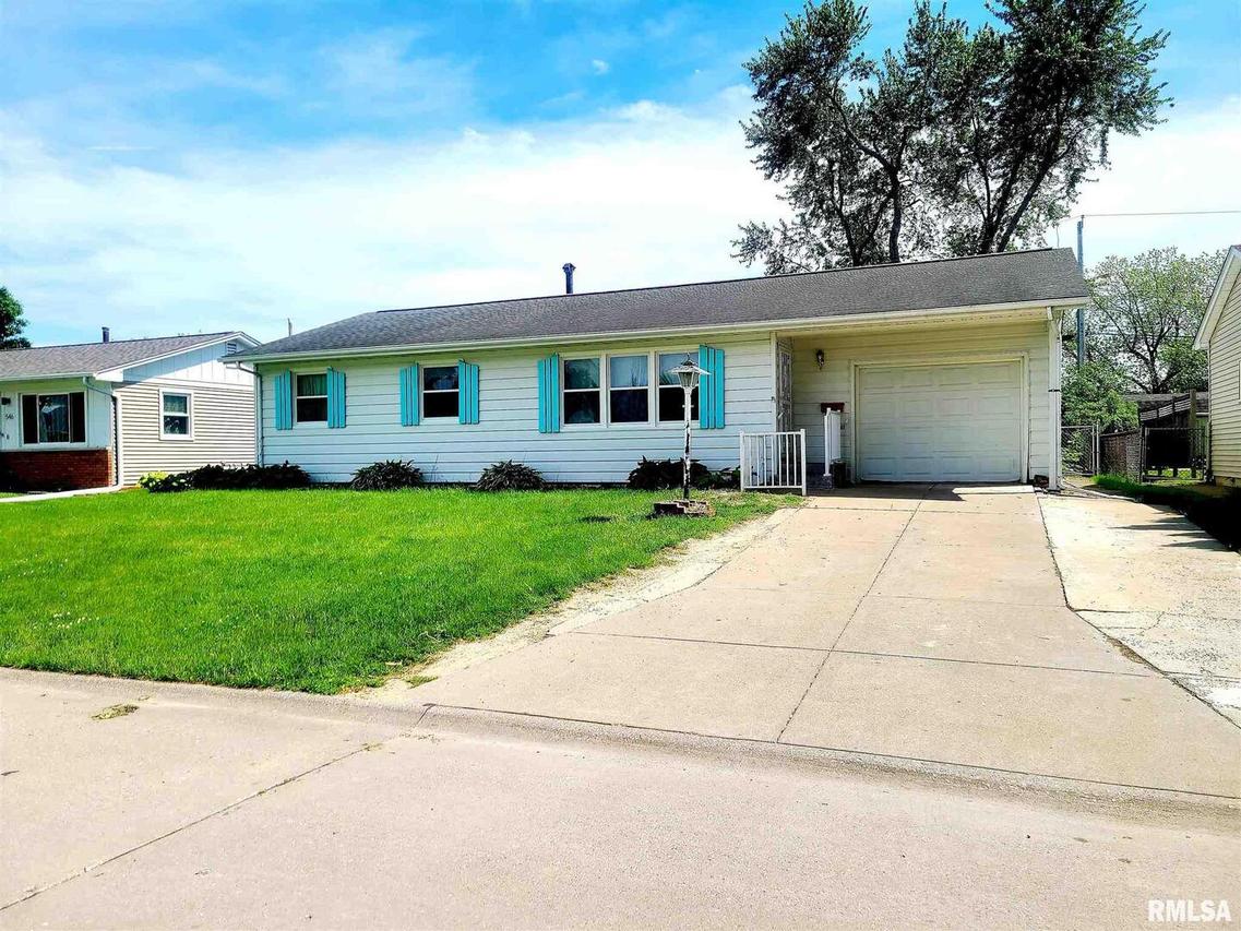 538 33rd Ave., East Moline, IL 61244