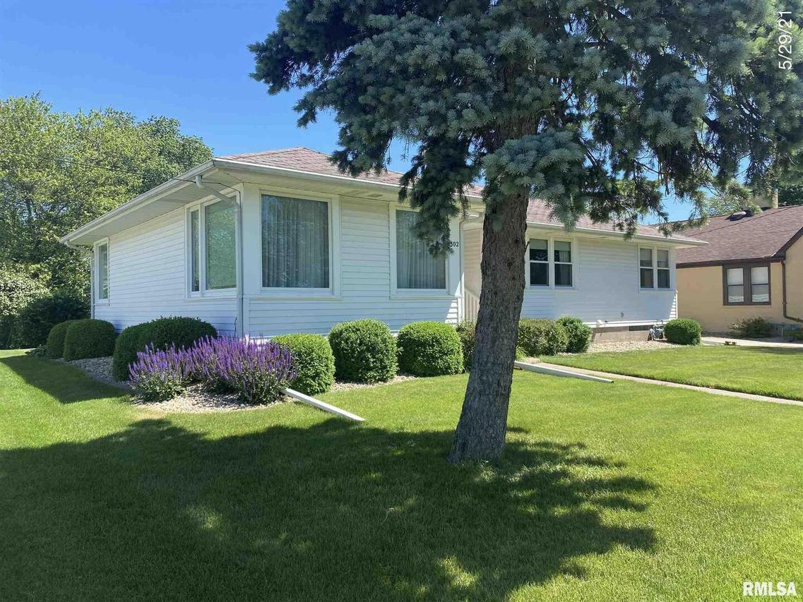 302 W Williams St., Atkinson, IL 61235