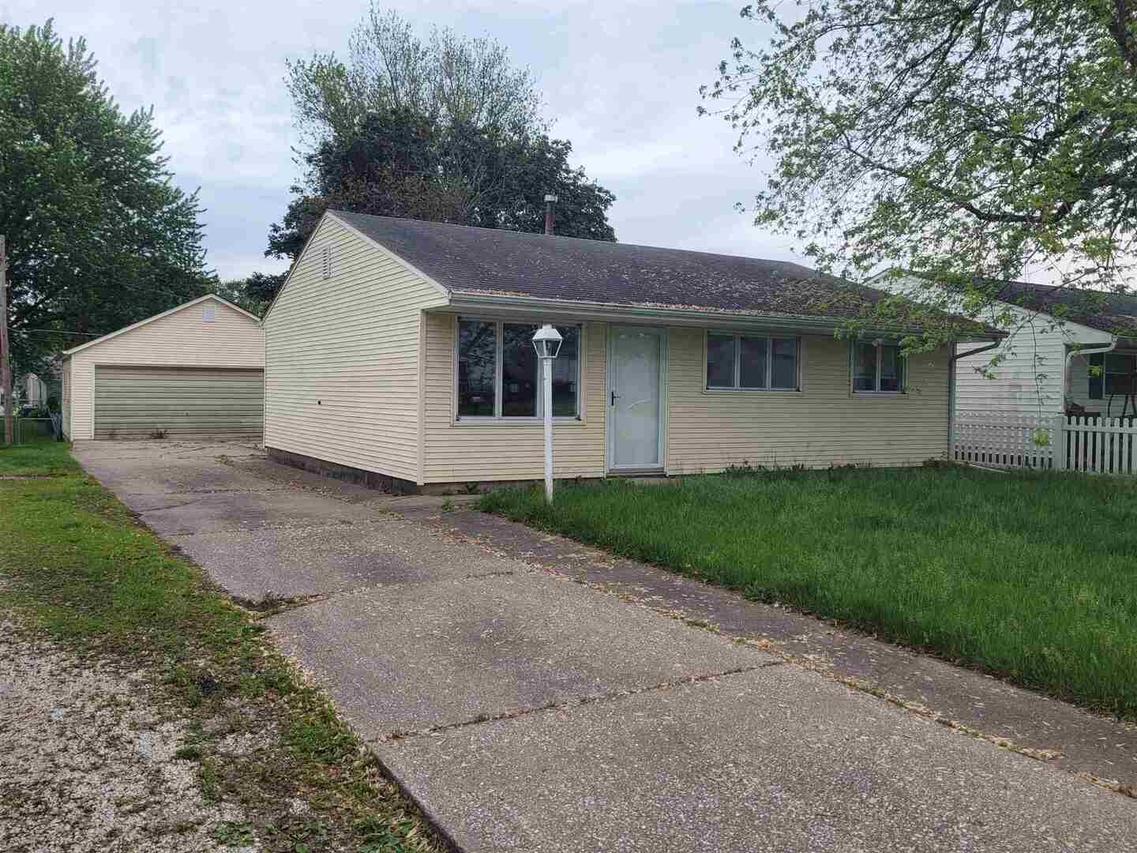 835 W 12th St., Milan, IL 61264