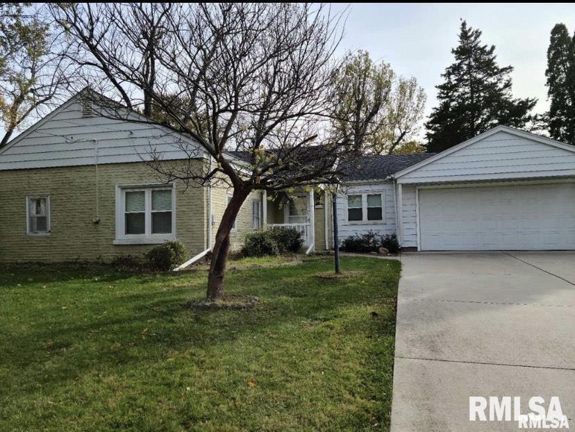 3710 33rd Ave., Moline, IL 61265