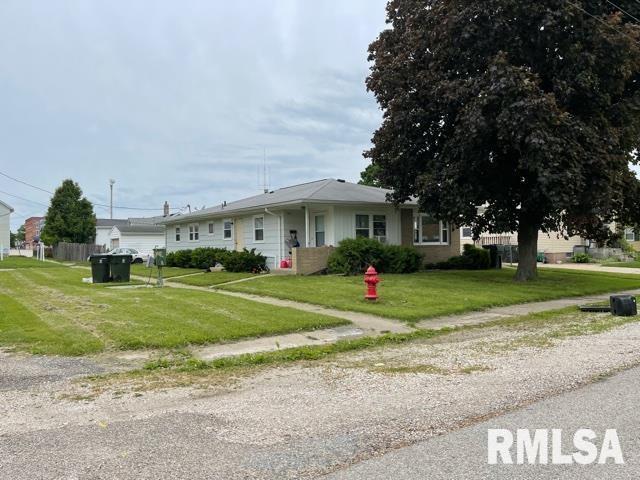 123-125 S Russell Ave., Geneseo, IL 61254