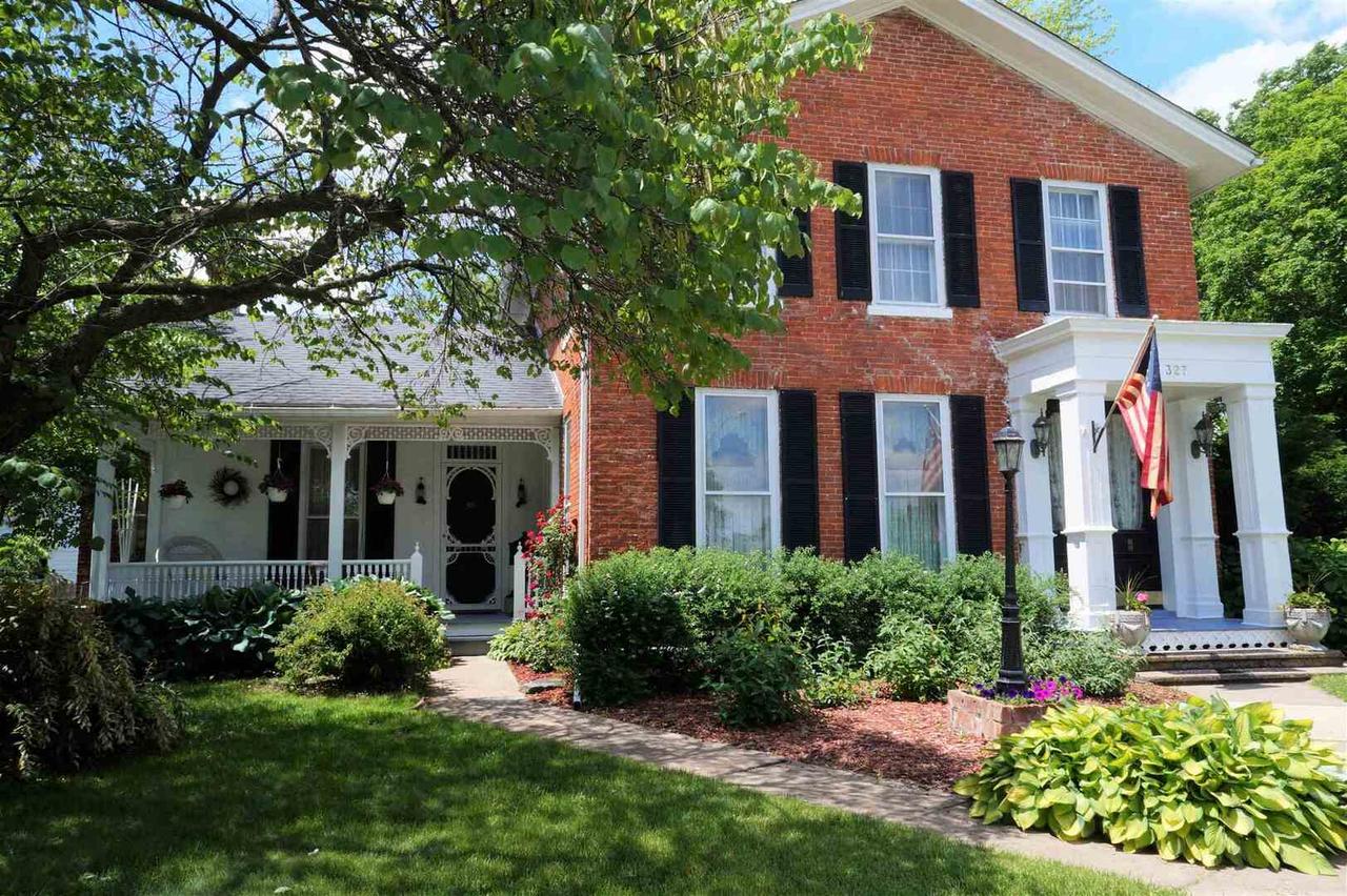 327 N College Ave., Geneseo, IL 61254