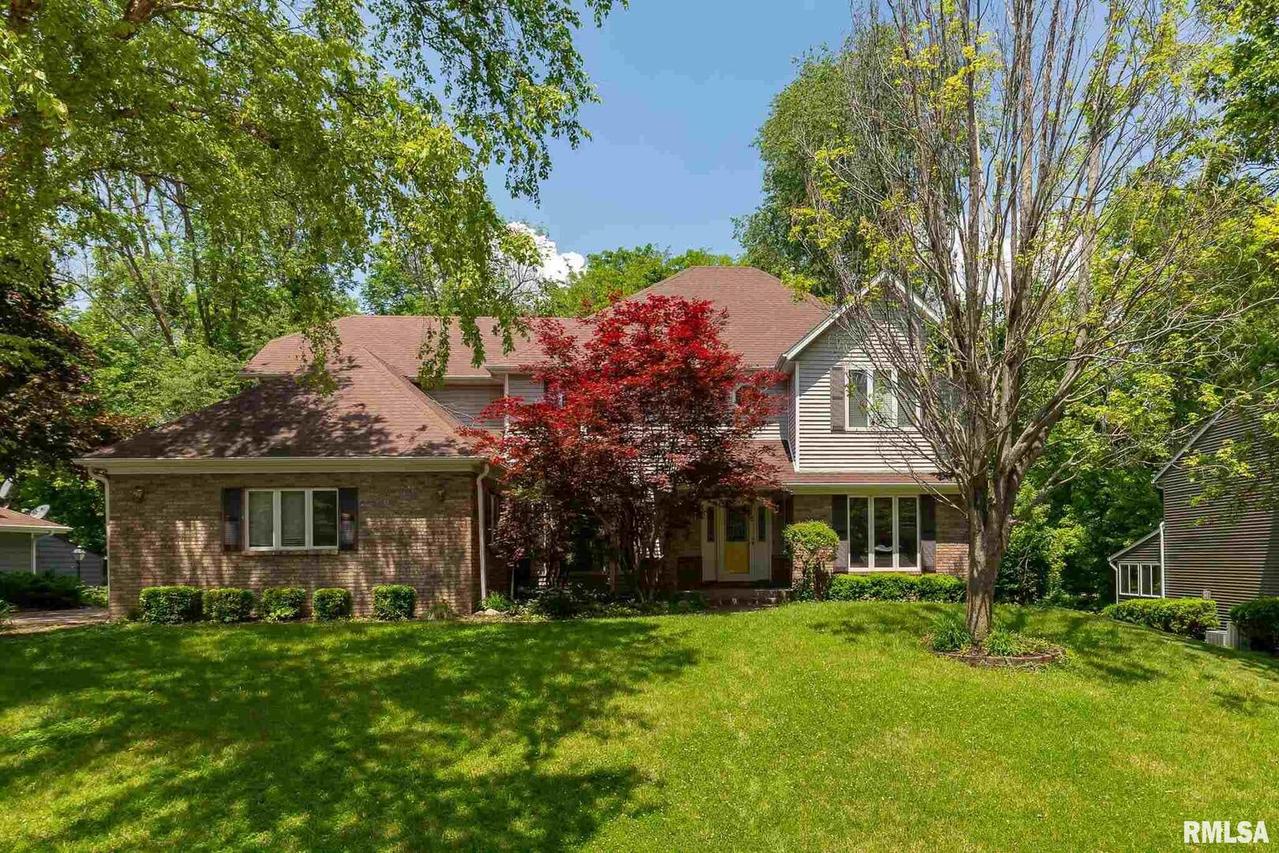 7 Deer Run, Rock Island, IL 61201