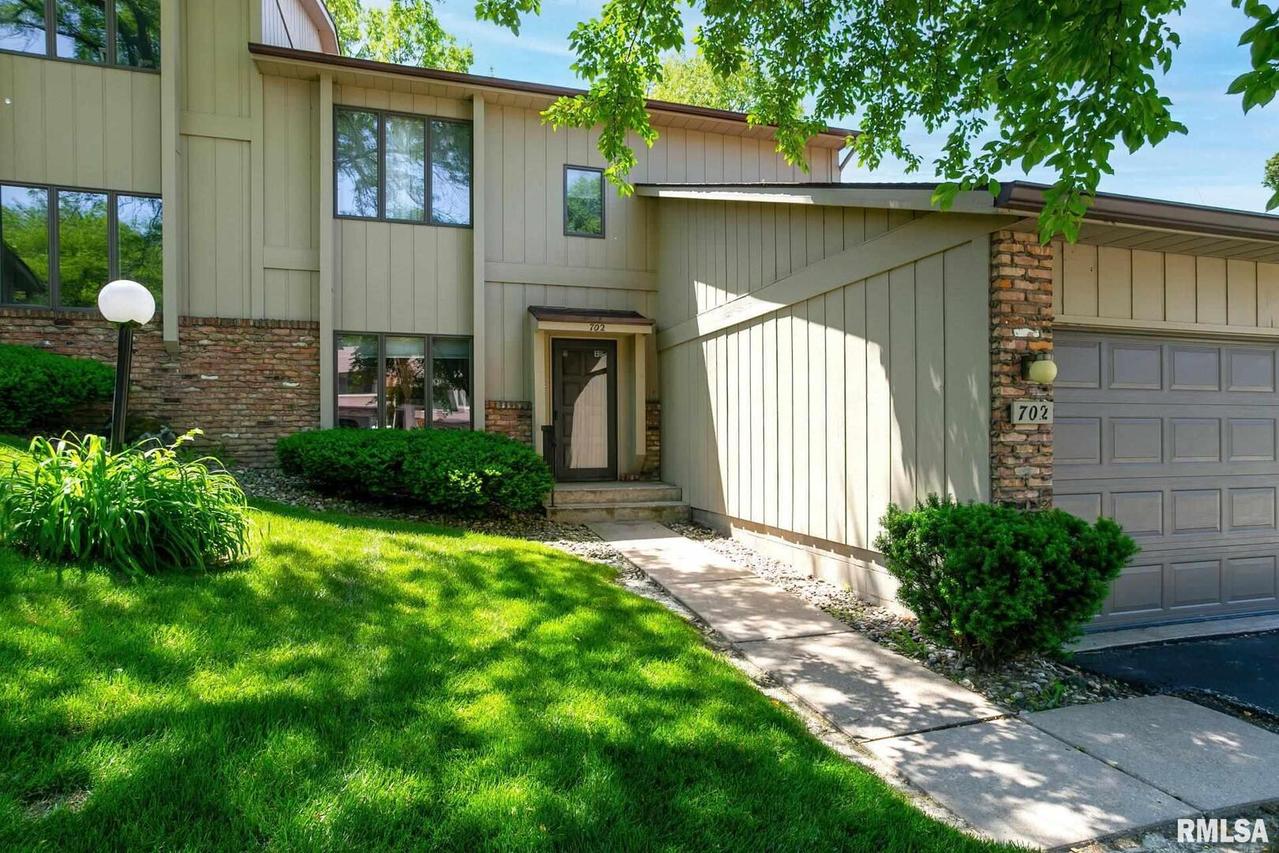 702 51st Ave., East Moline, IL 61244