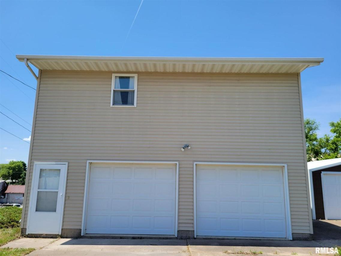 908 3rd St., Orion, IL 61273