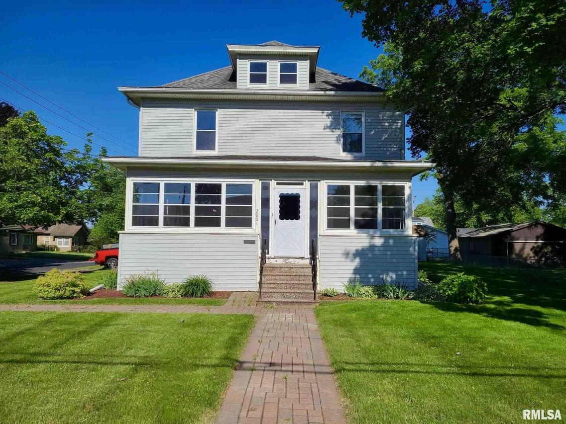 2001 30th St., Rock Island, IL 61201