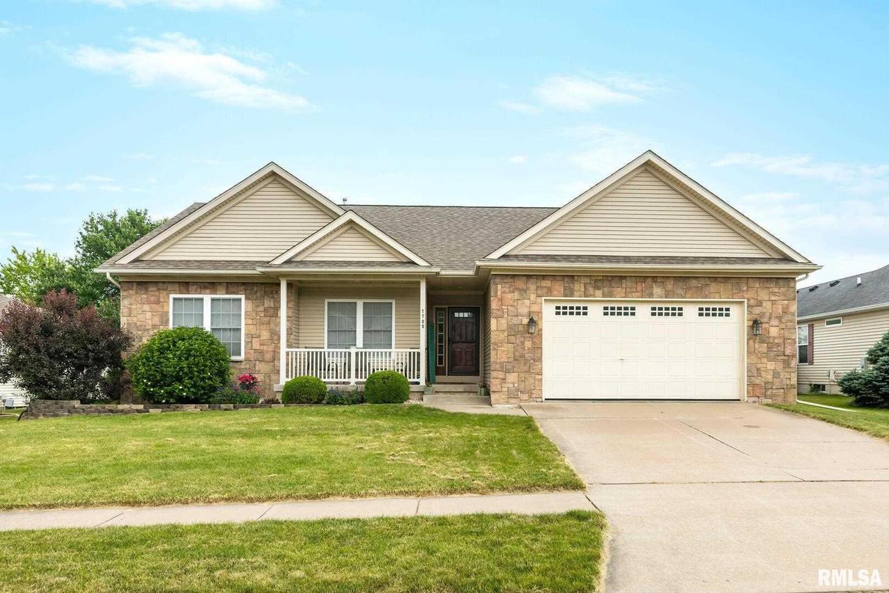 1705 E 5th St., Coal Valley, IL 61240