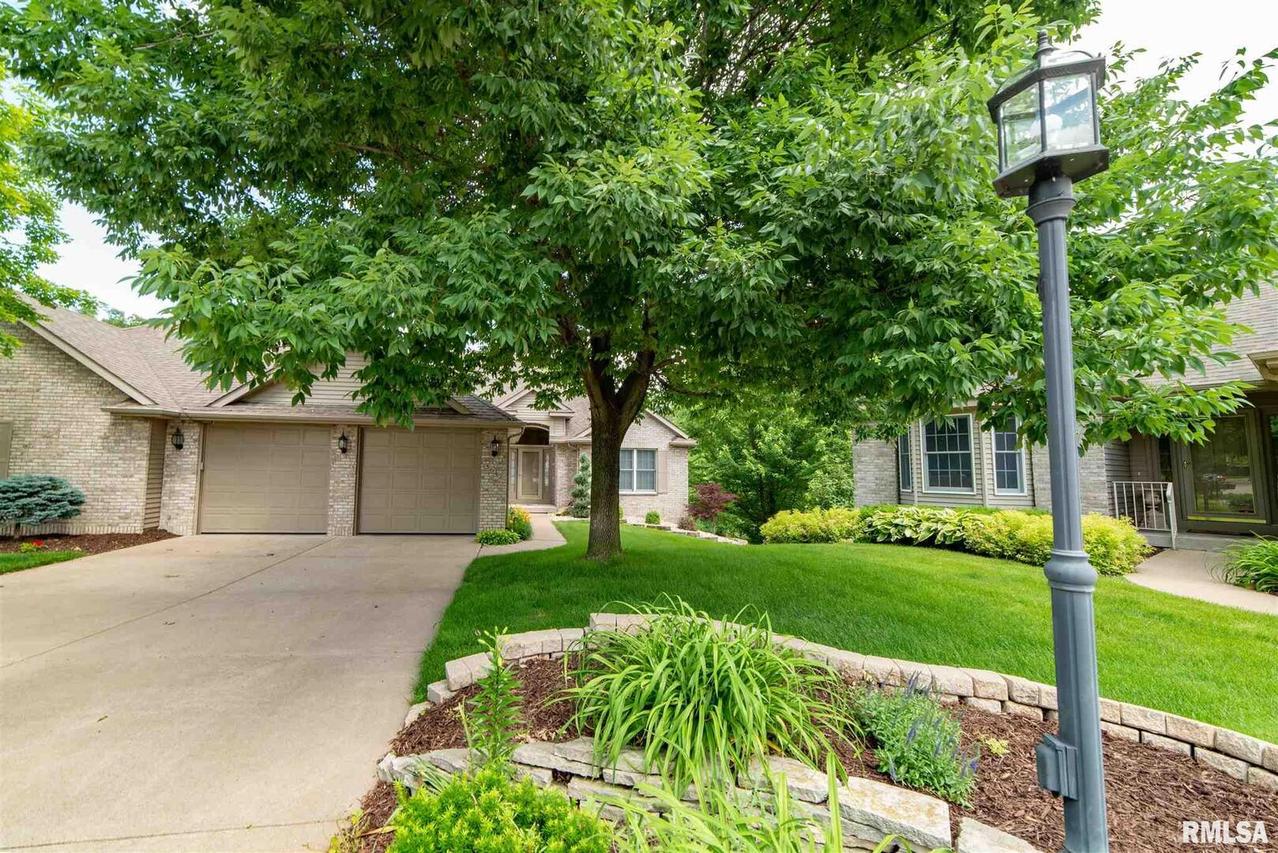 3642 71st Street Ct., Moline, IL 61265