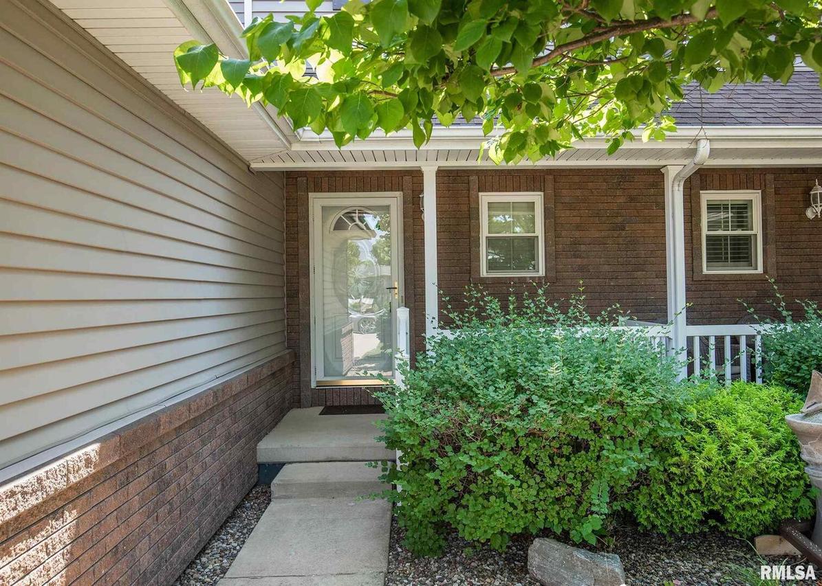 510 Primrose Ln., Geneseo, IL 61254