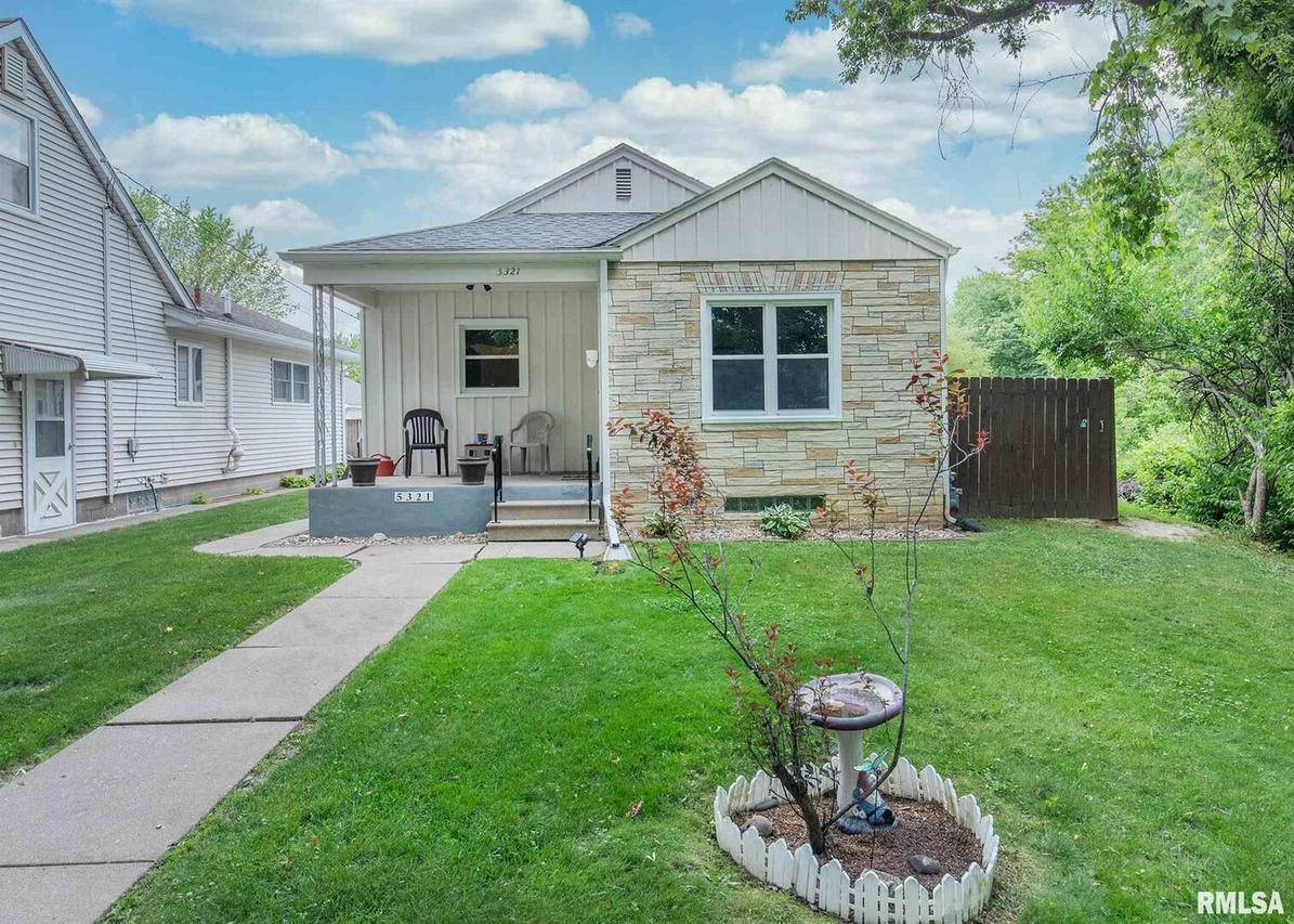 5321 11th Ave. #A, Moline, IL 61265