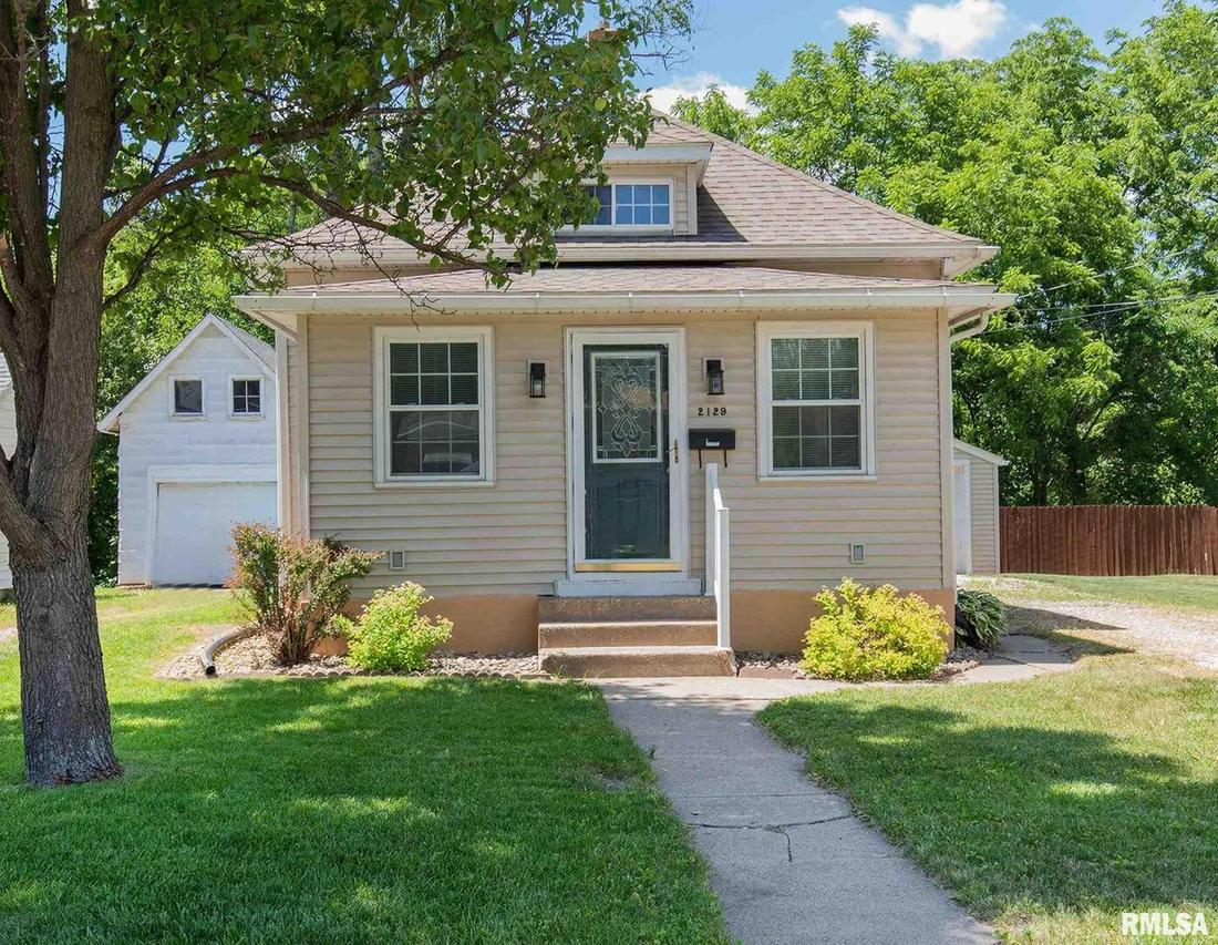 2129 8th St., East Moline, IL 61244
