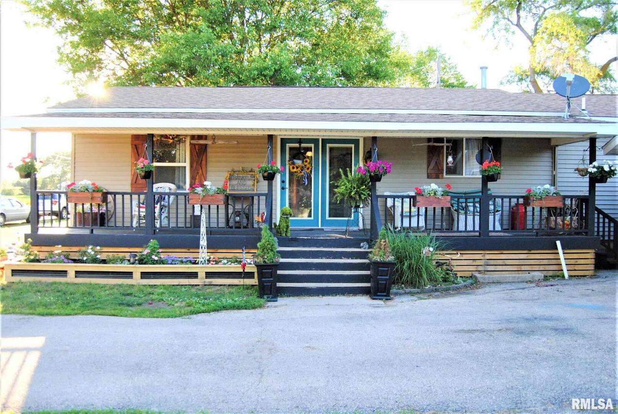 515 5th Ave., Erie, IL 61250