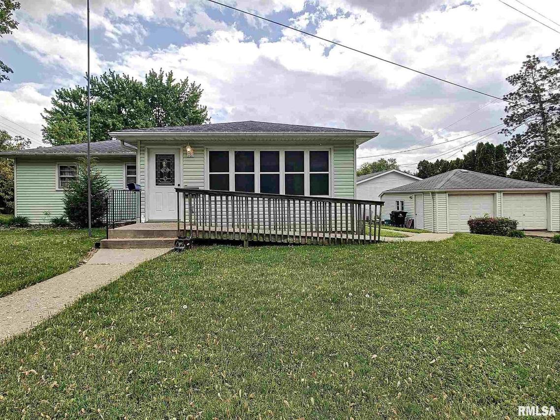 2950 Valley Dr., Rock Island, IL 61201