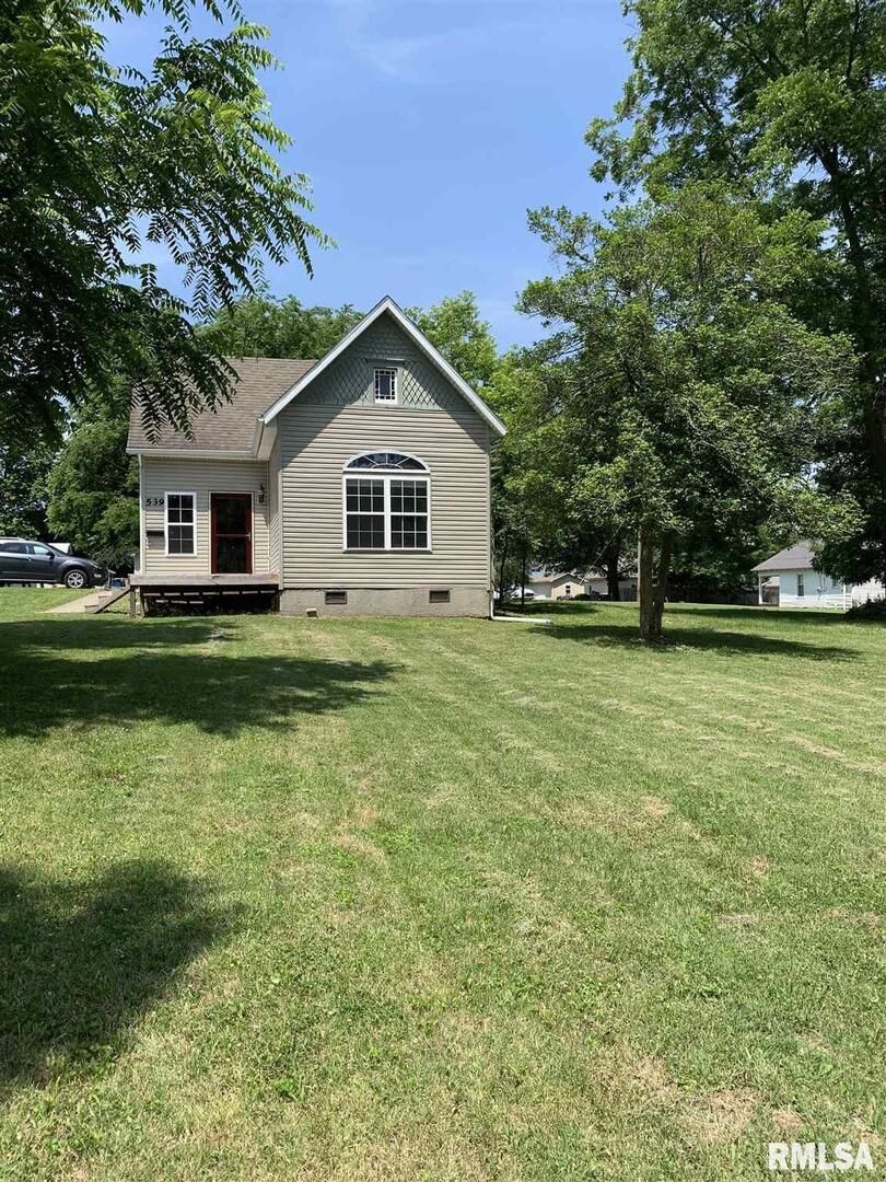 539 N Division St., Carterville, IL 62918