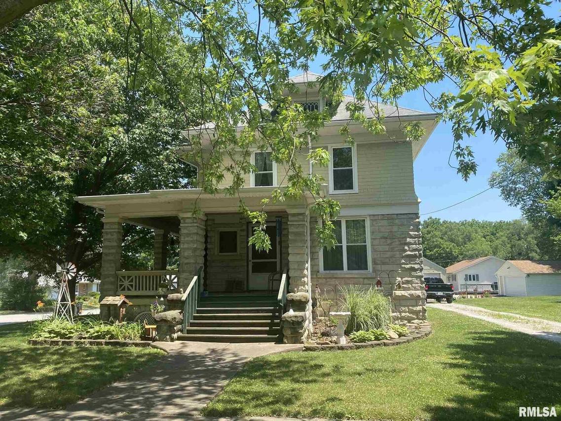 502 SE 2nd Ave., Aledo, IL 61231