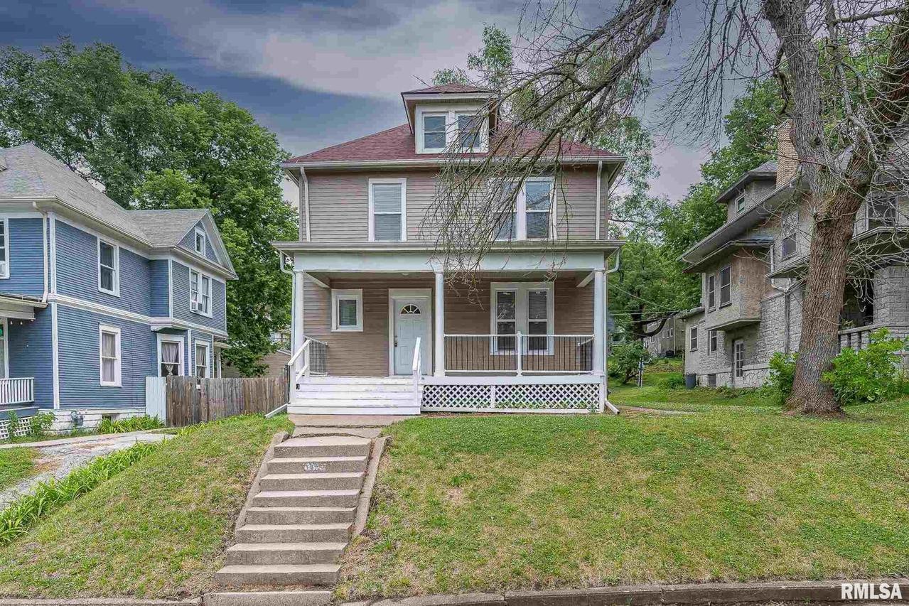 1025 22nd St., Rock Island, IL 61201