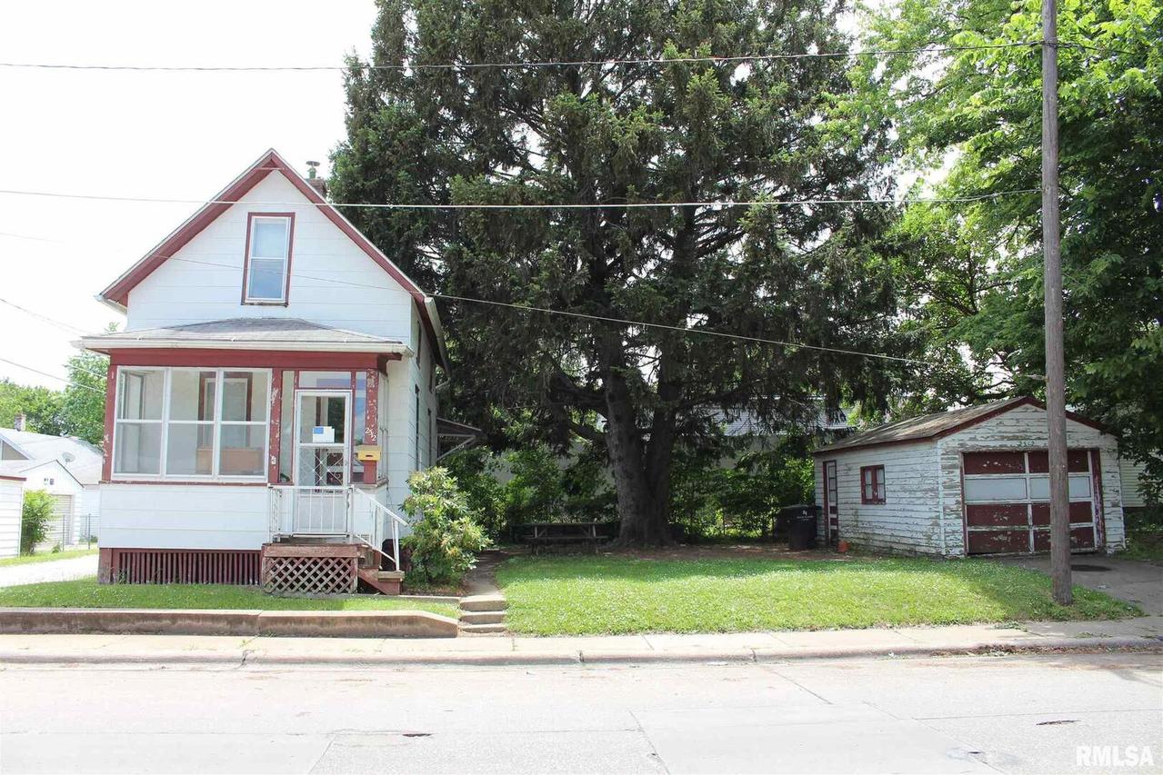 2512 14th Ave., Rock Island, IL 61201