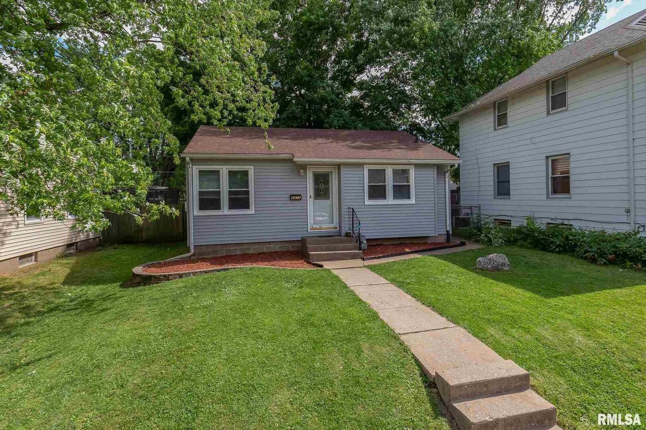 4424 17th Ave., Rock Island, IL 61201