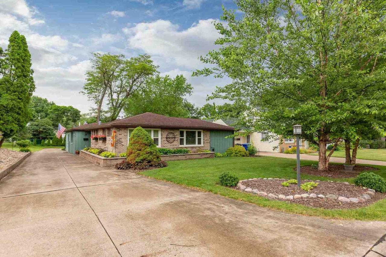 2512 30th Avenue Ct., Moline, IL 61265