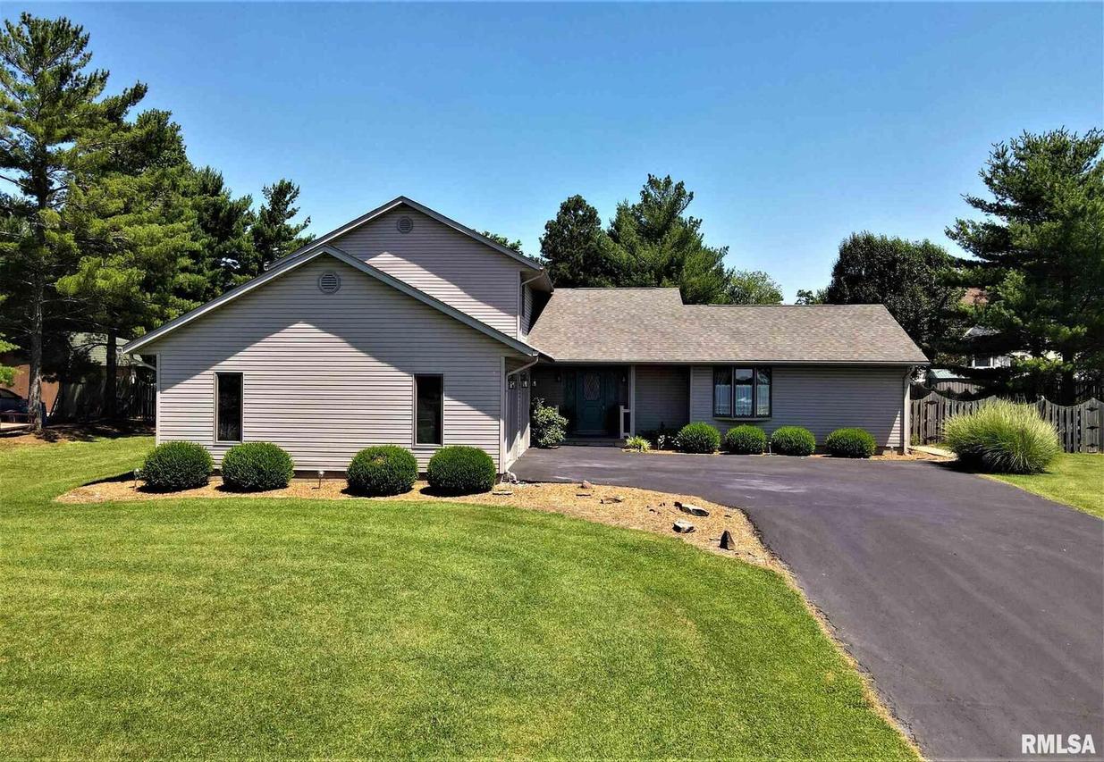 2102 Lerin Ln., Marion, IL 62959