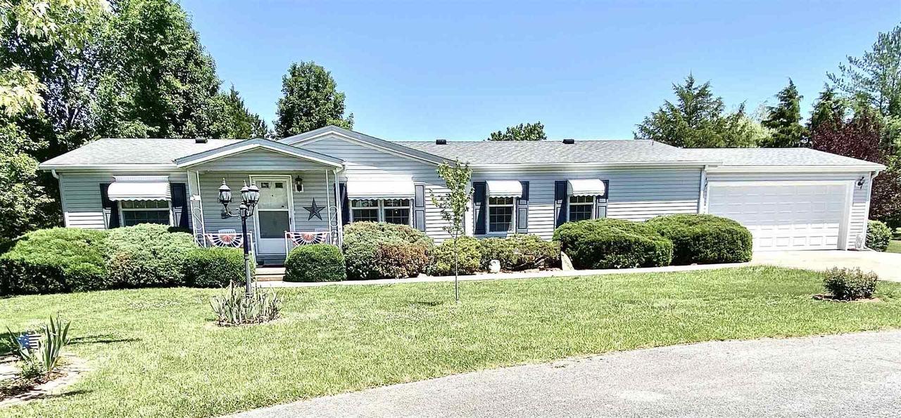 5806 Arctic Fox Dr., Carterville, IL 62918