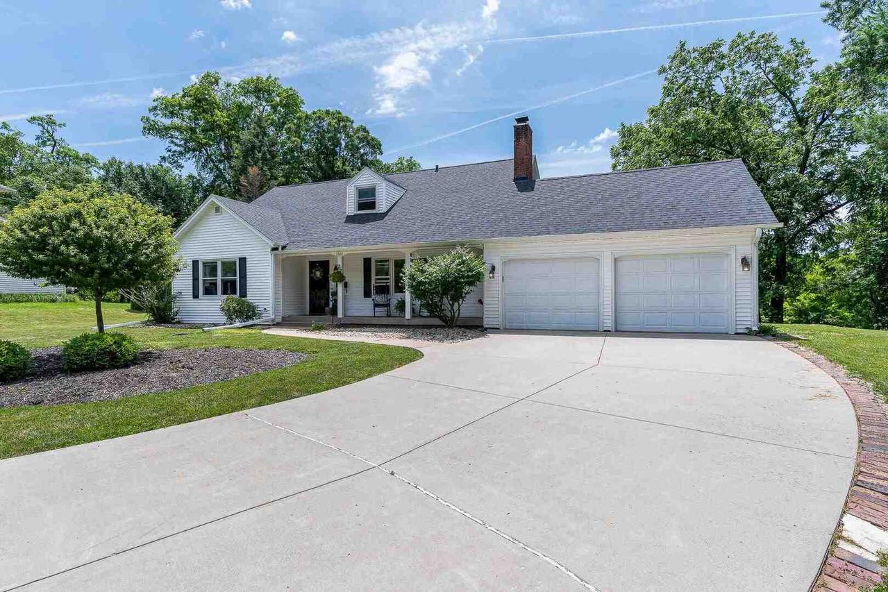 1302 34th Ave. #A, Moline, IL 61265