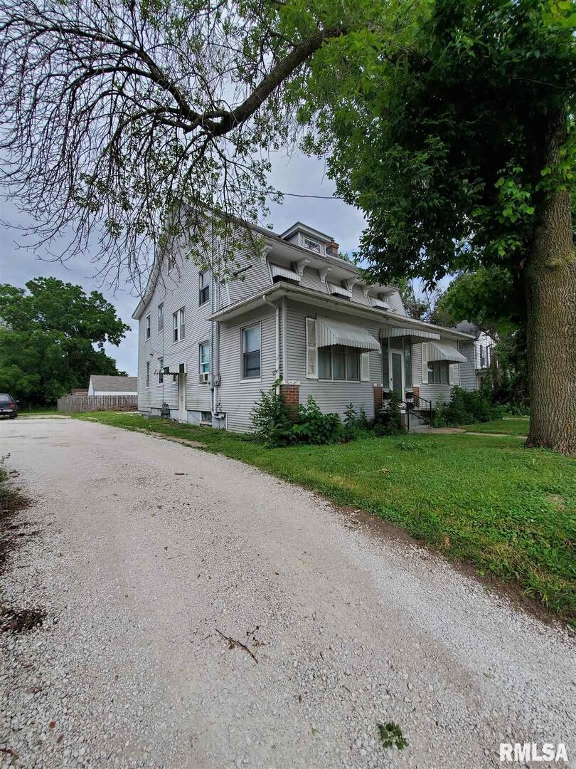 2636 16th St., Moline, IL 61265