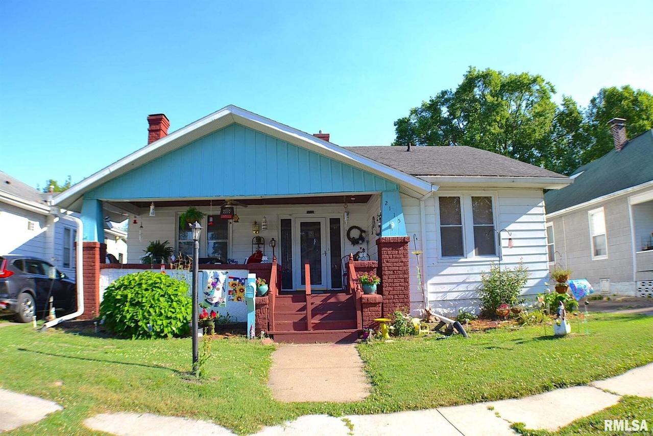 2115 Elm St., Murphysboro, IL 62966