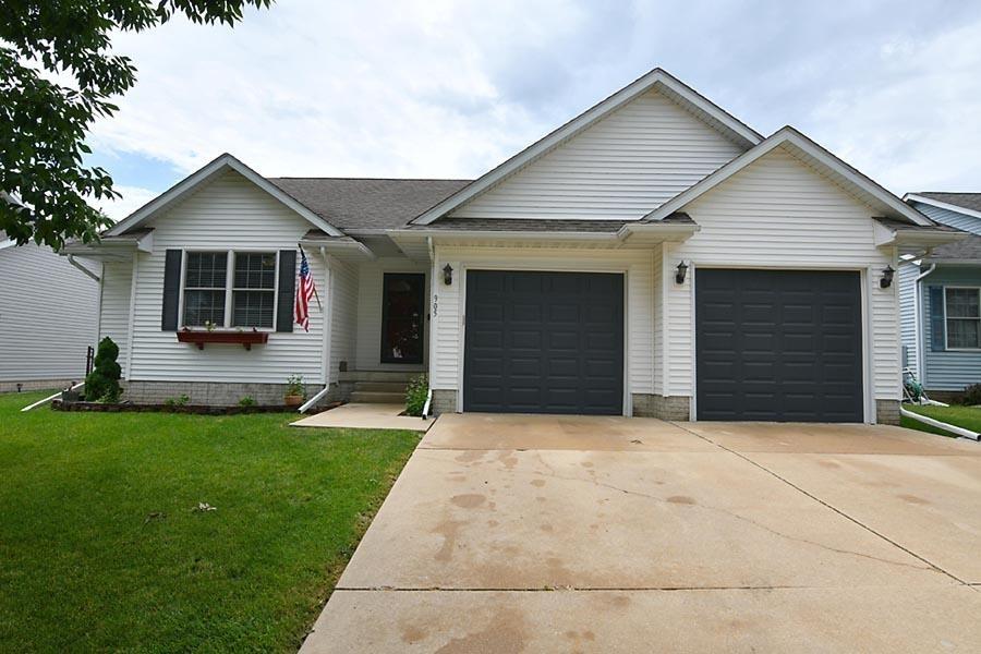 905 Cypress Dr., Colona, IL 61241