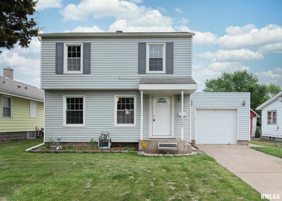 2207 44th St., Rock Island, IL 61201