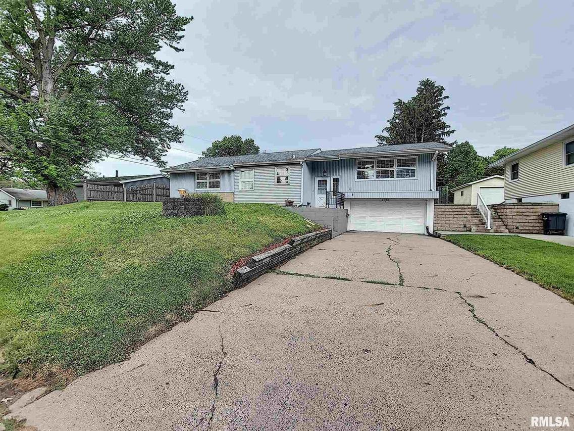 2813 39th Ave., Rock Island, IL 61201