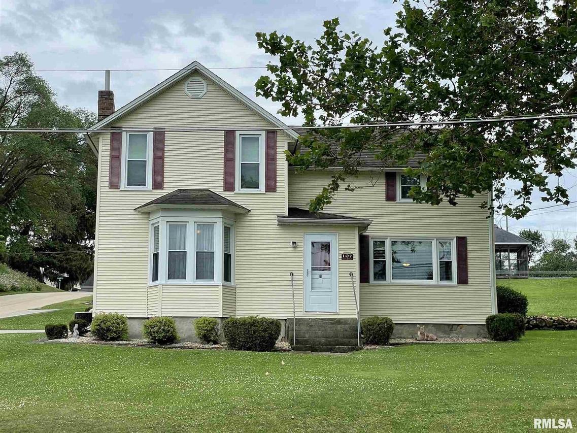 107 N Main St., Albany, IL 61230