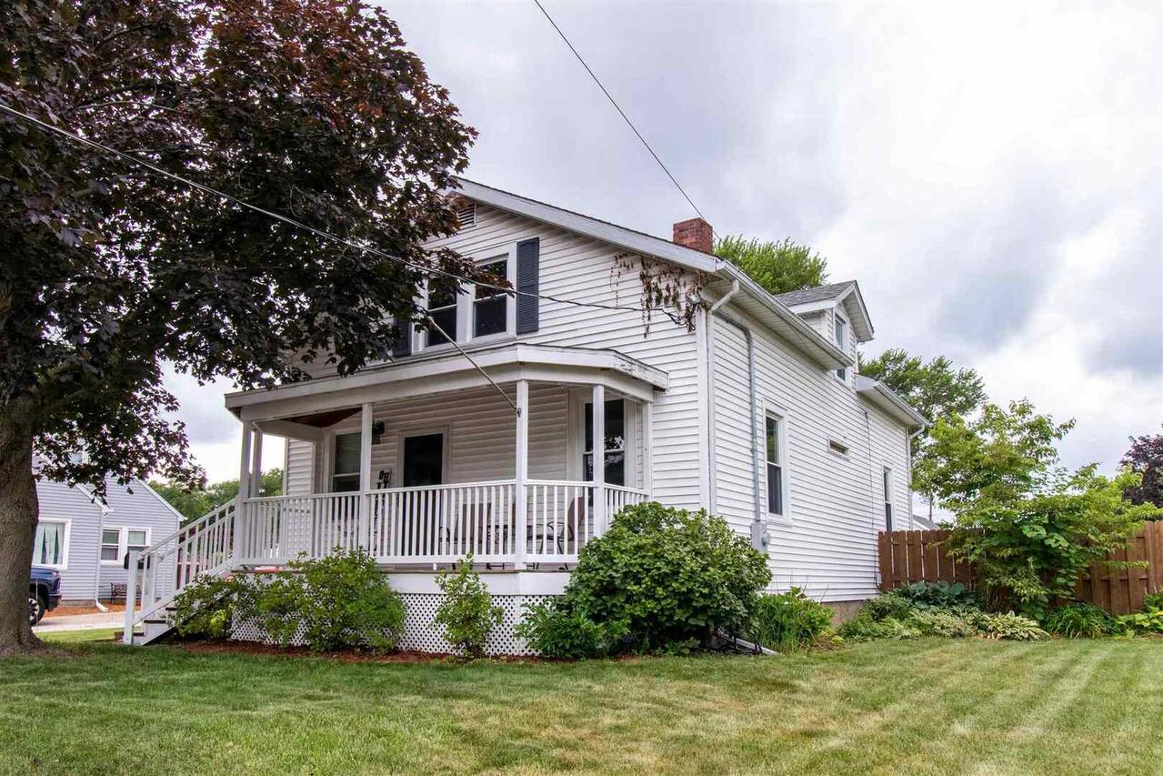 2411 3rd St., East Moline, IL 61244