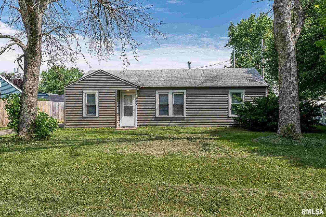 539 15th Ave., Silvis, IL 61282
