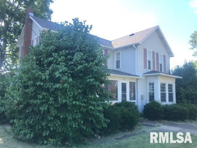 2001 13th St., Viola, IL 61486