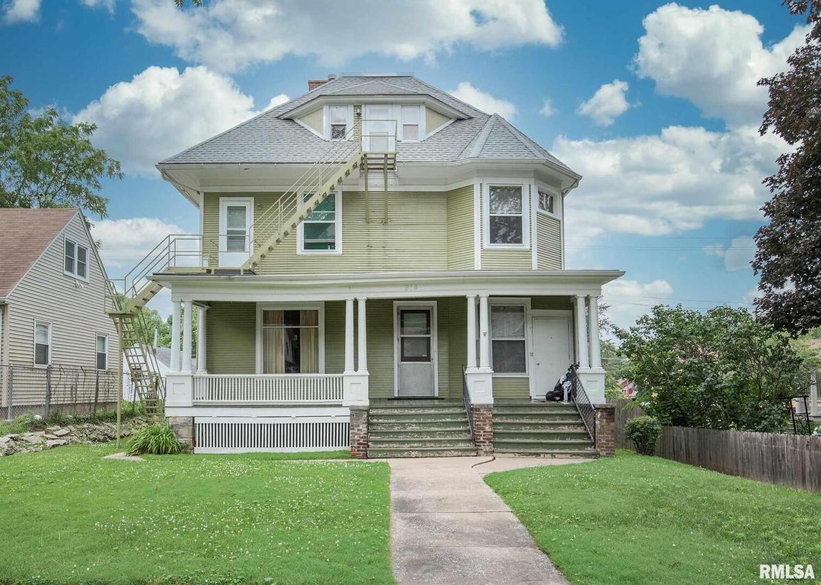 914 23rd St., Rock Island, IL 61201