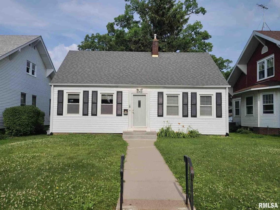 1718 24 1/2 St., Rock Island, IL 61201