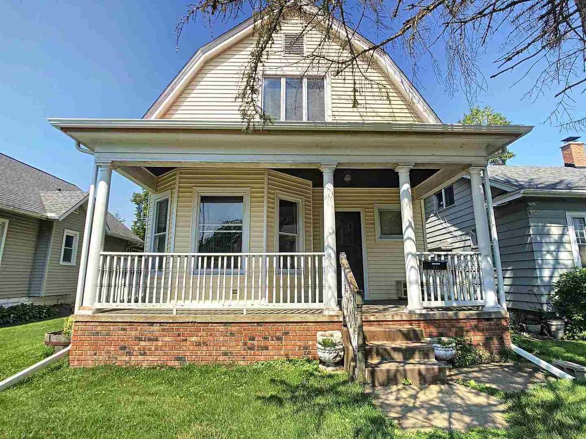 1536 25th St., Rock Island, IL 61201