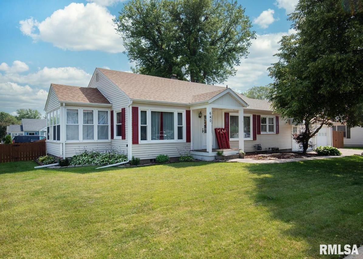 640 32nd Ave., Moline, IL 61256