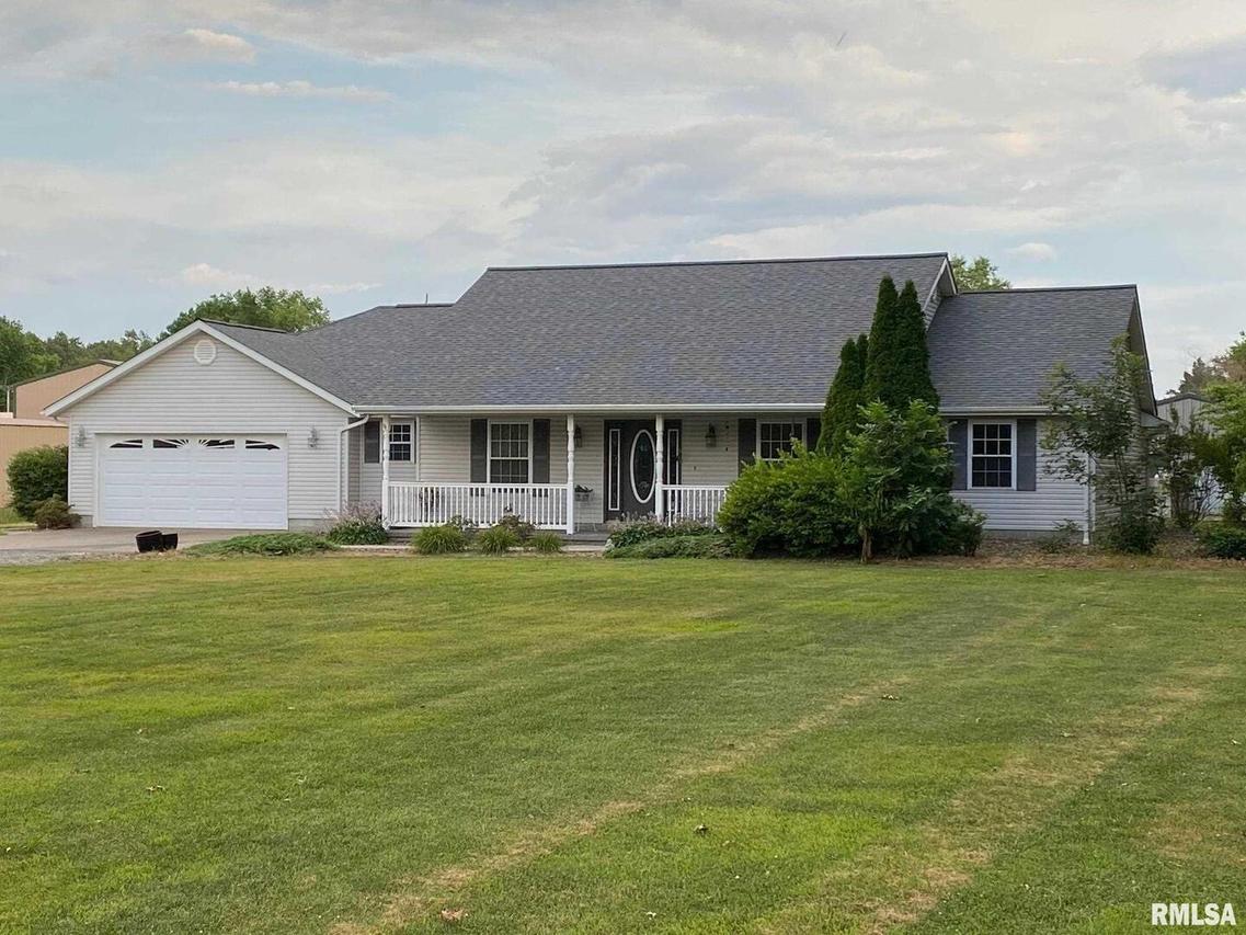 110 W Smith St., Herrin, IL 62948