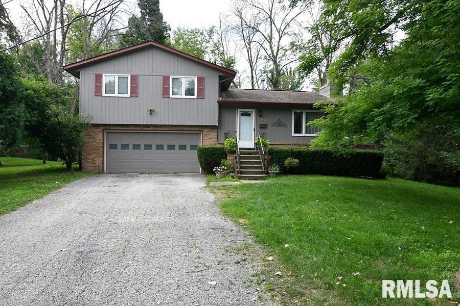 4802 52nd Ave., Moline, IL 61265