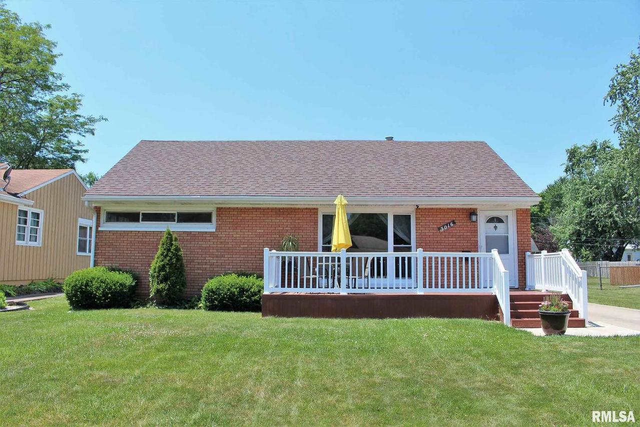 3016 43rd St., Rock Island, IL 61201